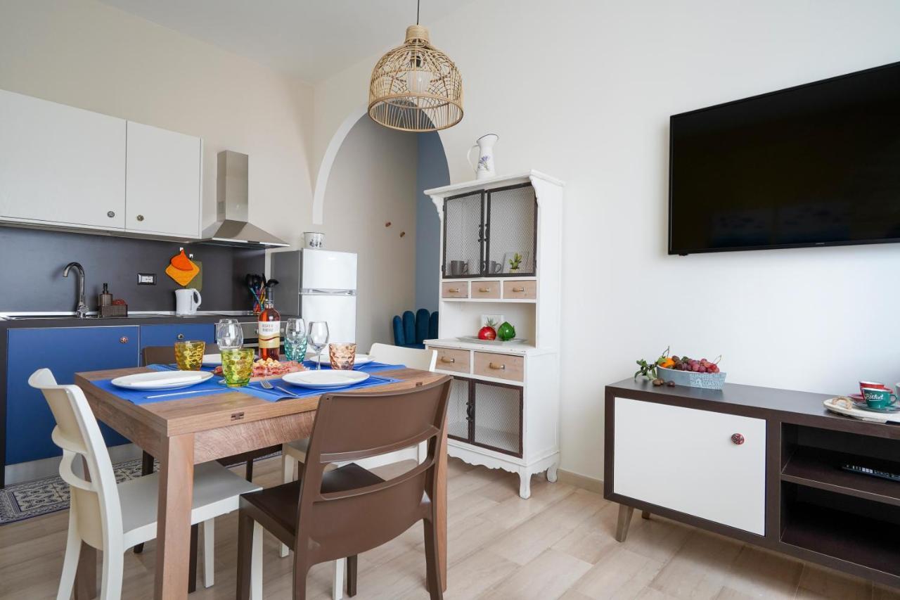 Mediterranea Apartment- Central Station - Free Wifi&Netflix Bari Esterno foto