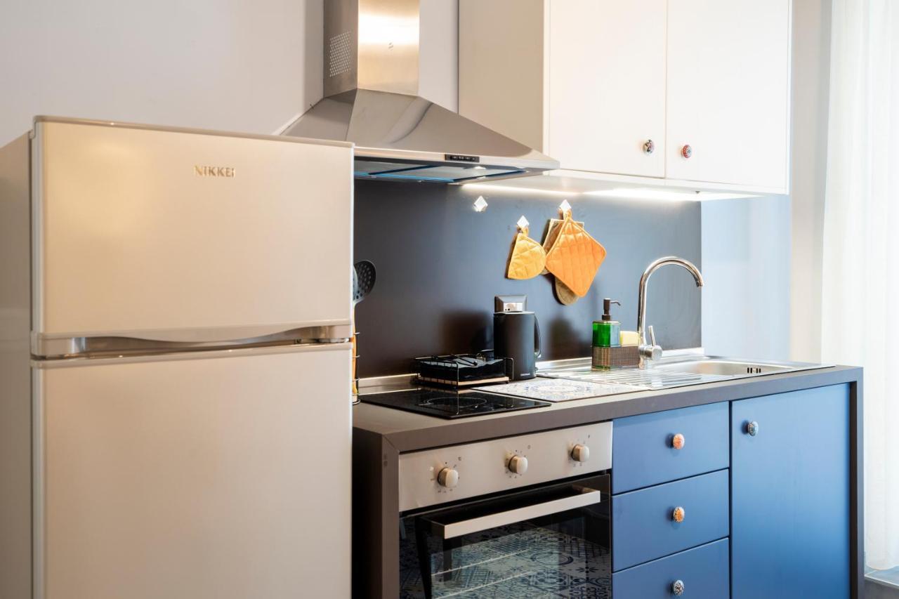 Mediterranea Apartment- Central Station - Free Wifi&Netflix Bari Esterno foto